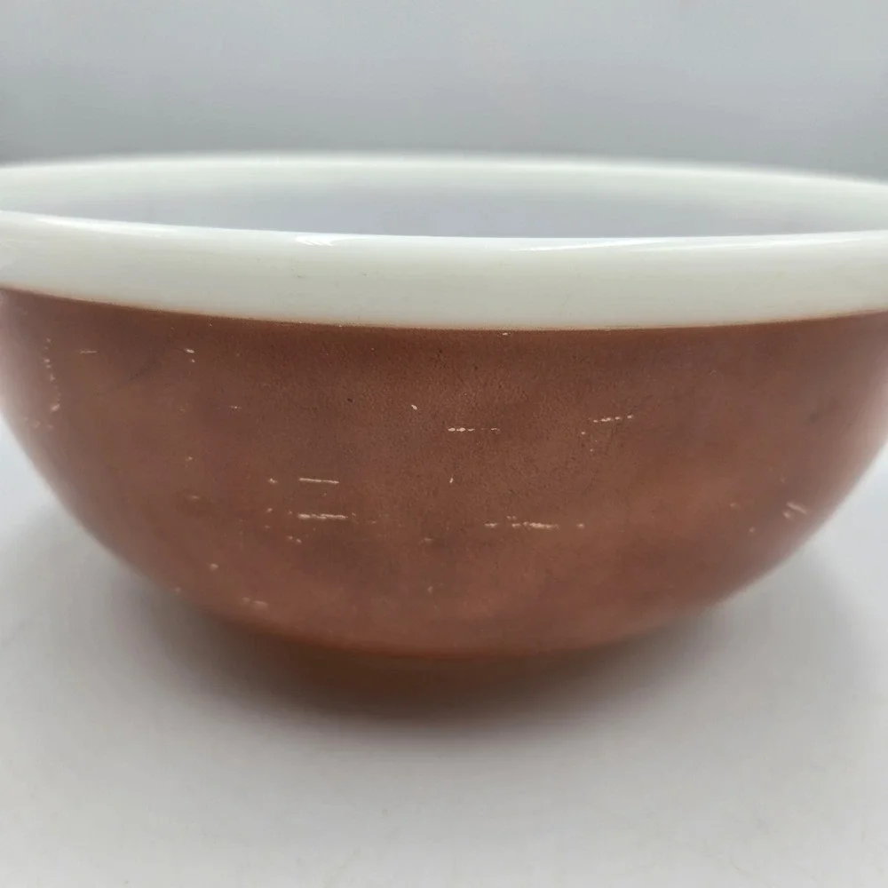Vintage Pyrex Americana 4 Qt. Mixing Nesting Bowl 404 Fall Brown White Rim 10.5